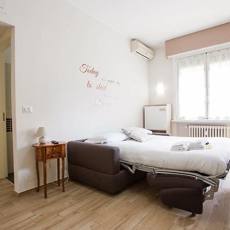Lorenteggio Studio Apt 米兰 外观 照片