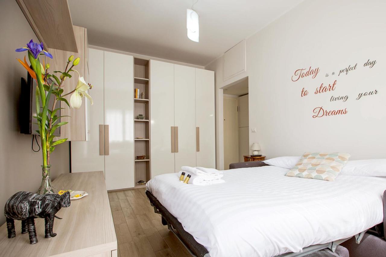 Lorenteggio Studio Apt 米兰 外观 照片