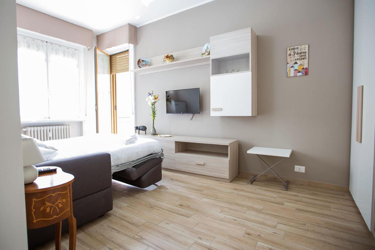 Lorenteggio Studio Apt 米兰 外观 照片